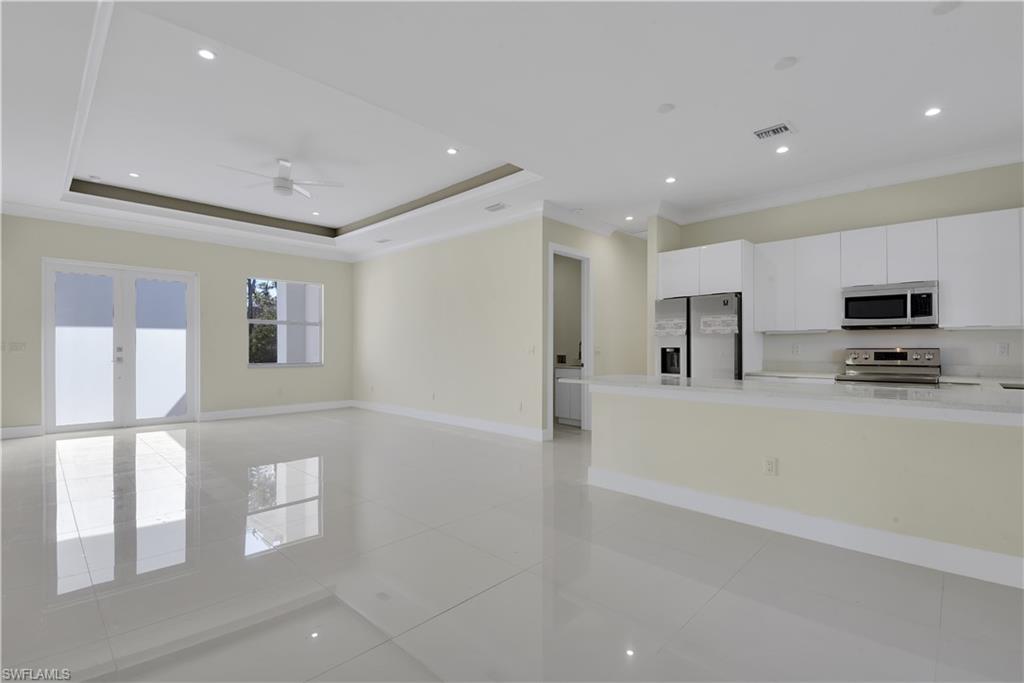 GOLDEN GATE ESTATES - Residential