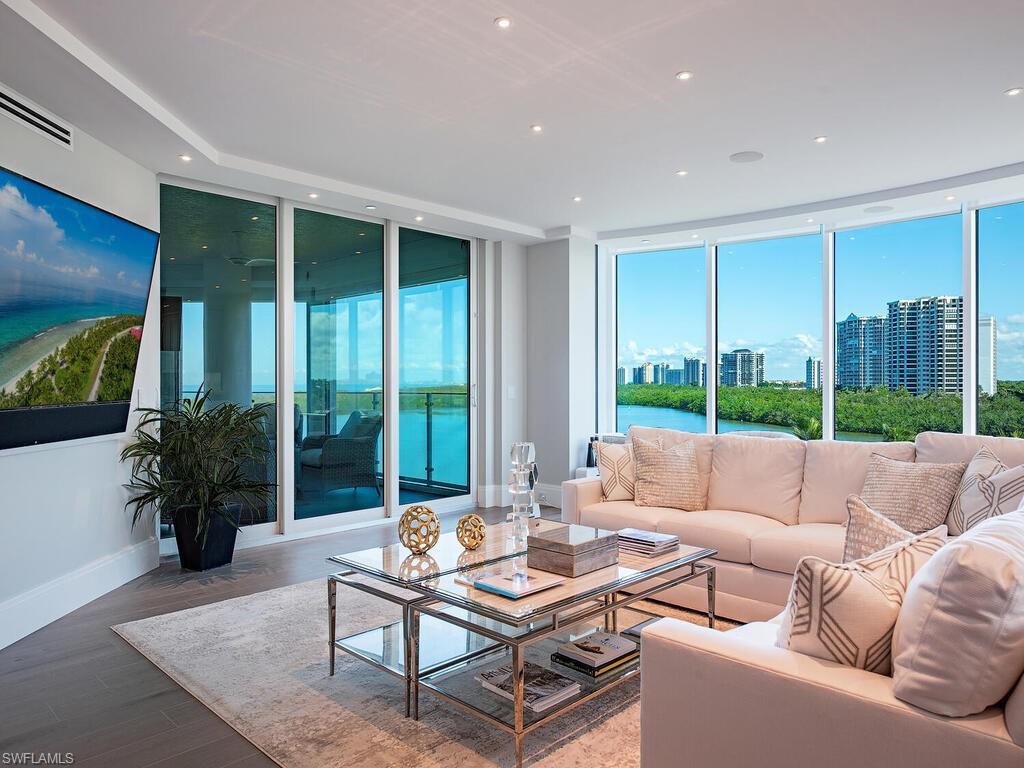 BAYPOINTE AT NAPLES CAY - Residential