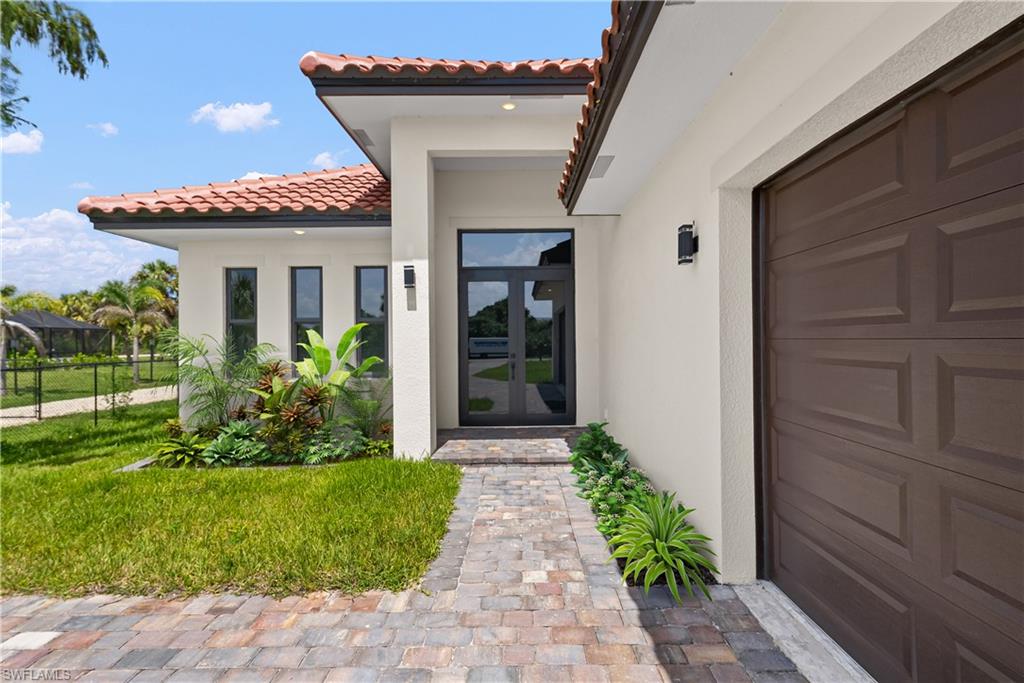 GOLDEN GATE ESTATES - Residential