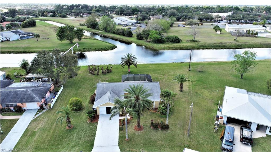 COUNTRY CLUB - Residential