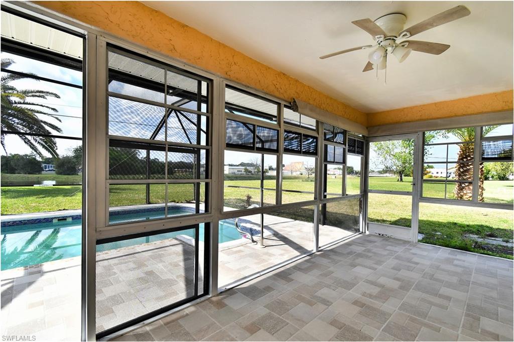COUNTRY CLUB - Residential