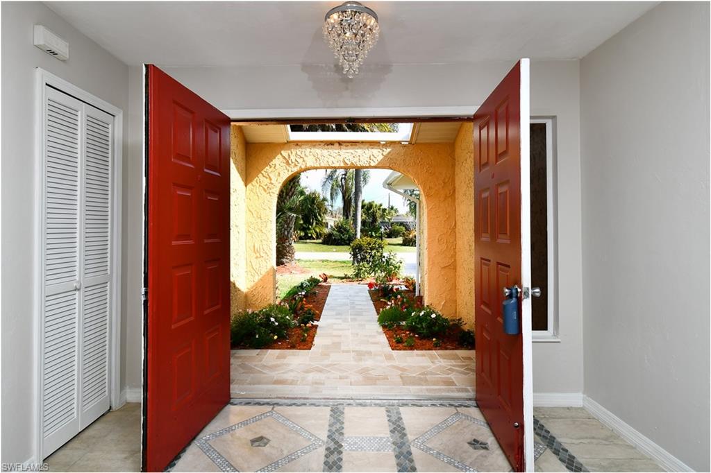 COUNTRY CLUB - Residential