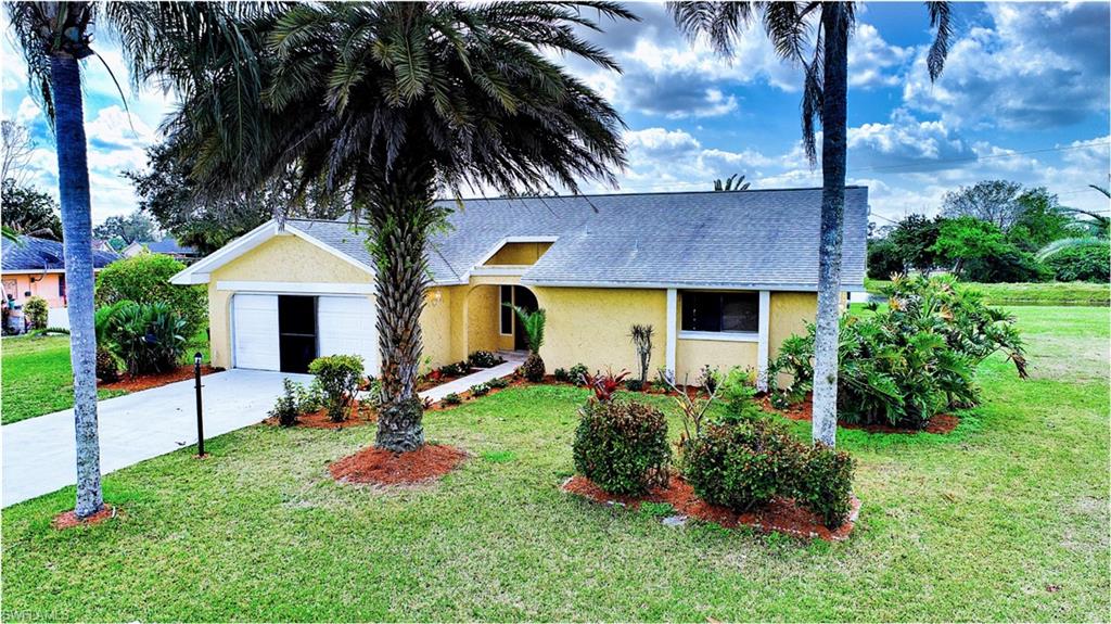 COUNTRY CLUB - Residential