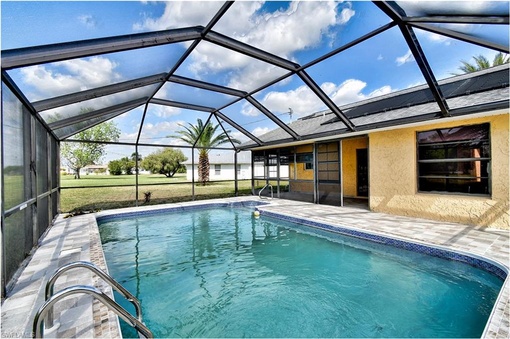 COUNTRY CLUB - Residential