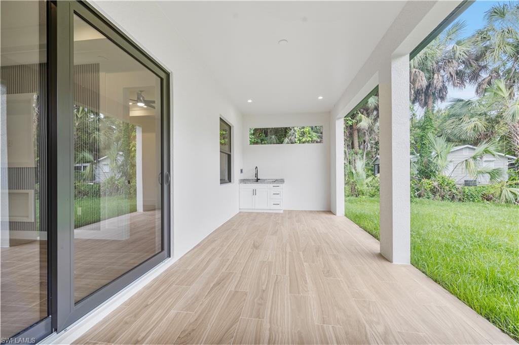 GOLDEN GATE ESTATES - Residential