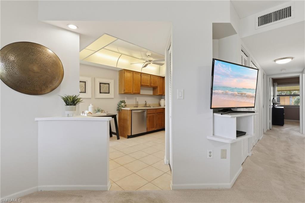 TROPIC SCHOONER APTS - Residential