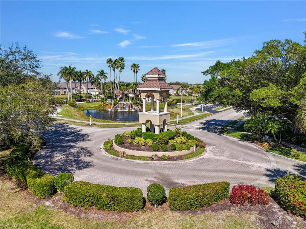 WILLOWBROOK - Residential