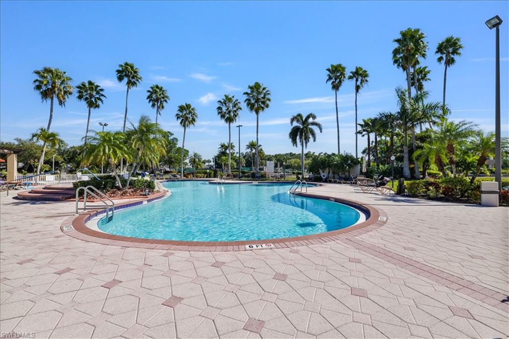 WILLOWBROOK - Residential