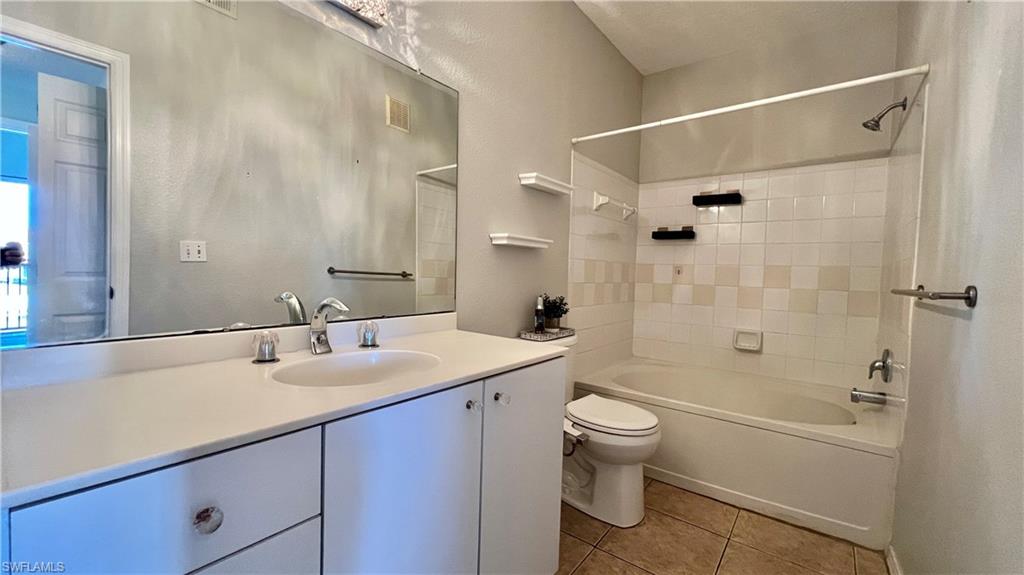 ROYAL GREENS - Residential Lease