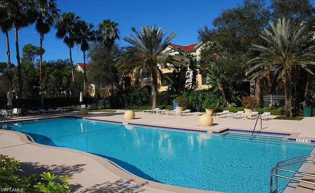 ROYAL GREENS - Residential Lease