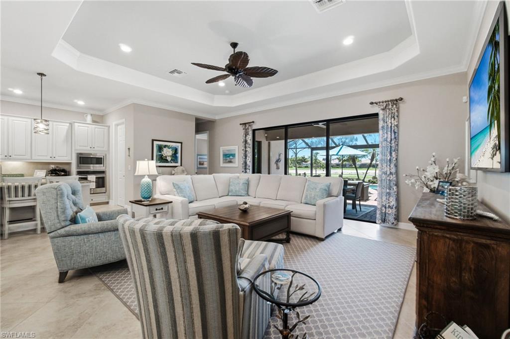 TWIN EAGLES - Residential