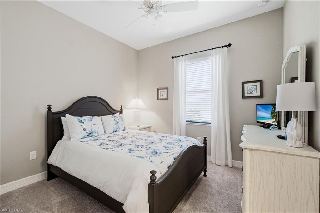 TWIN EAGLES - Residential