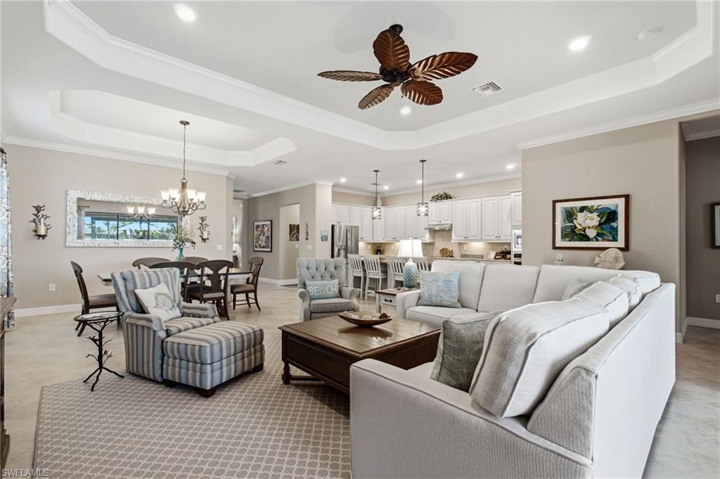 TWIN EAGLES - Residential