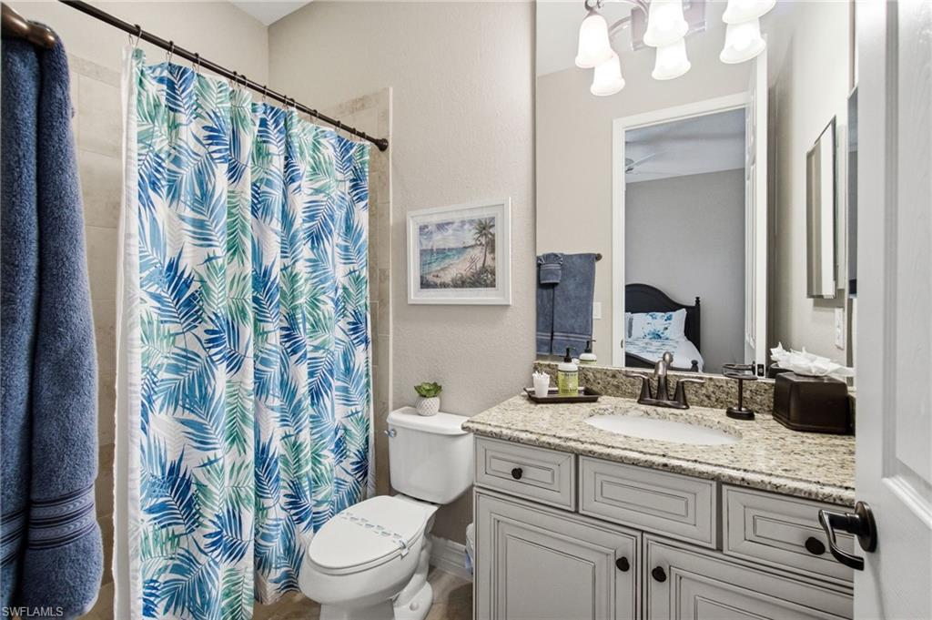 TWIN EAGLES - Residential