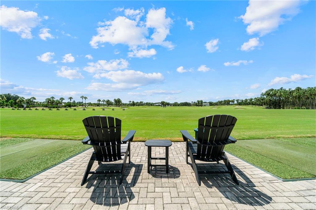 TWIN EAGLES - Residential