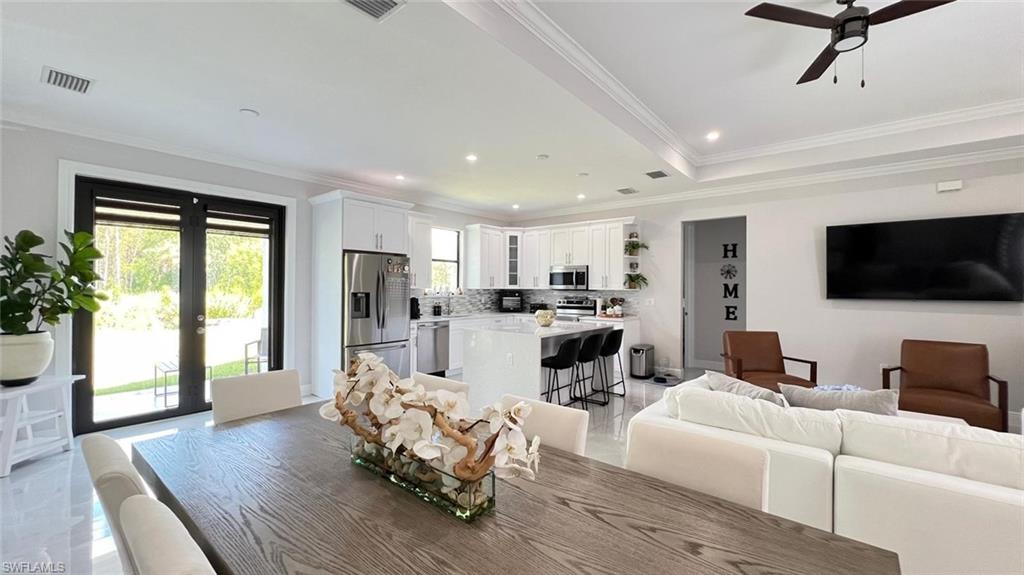 GOLDEN GATE ESTATES - Residential