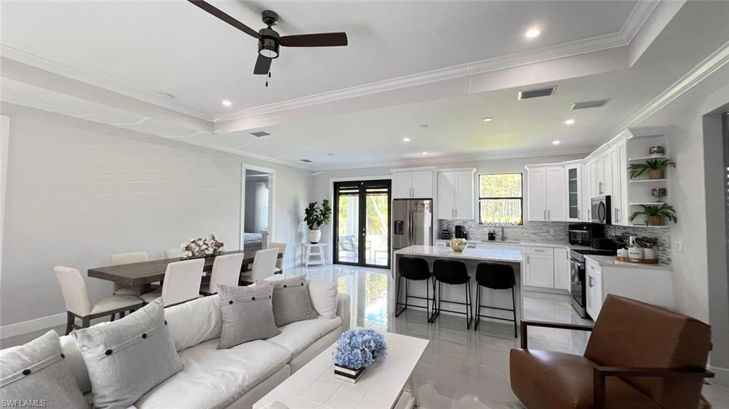 GOLDEN GATE ESTATES - Residential