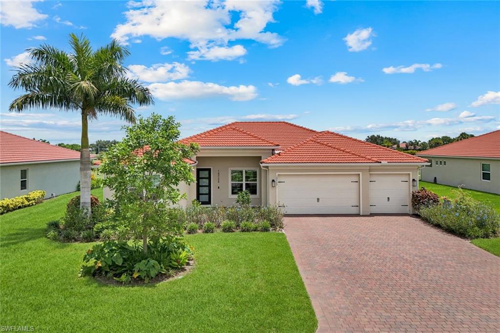 ROYAL PALM GOLF ESTATES - Residential