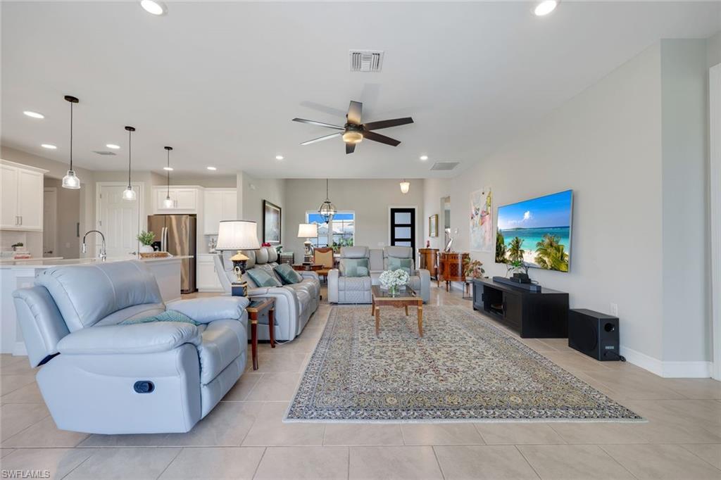 ROYAL PALM GOLF ESTATES - Residential