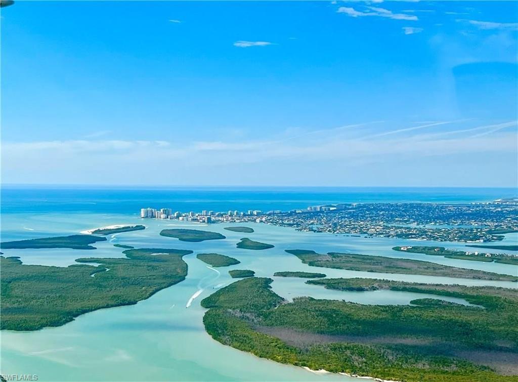 PLANTATION ISLAND - Land