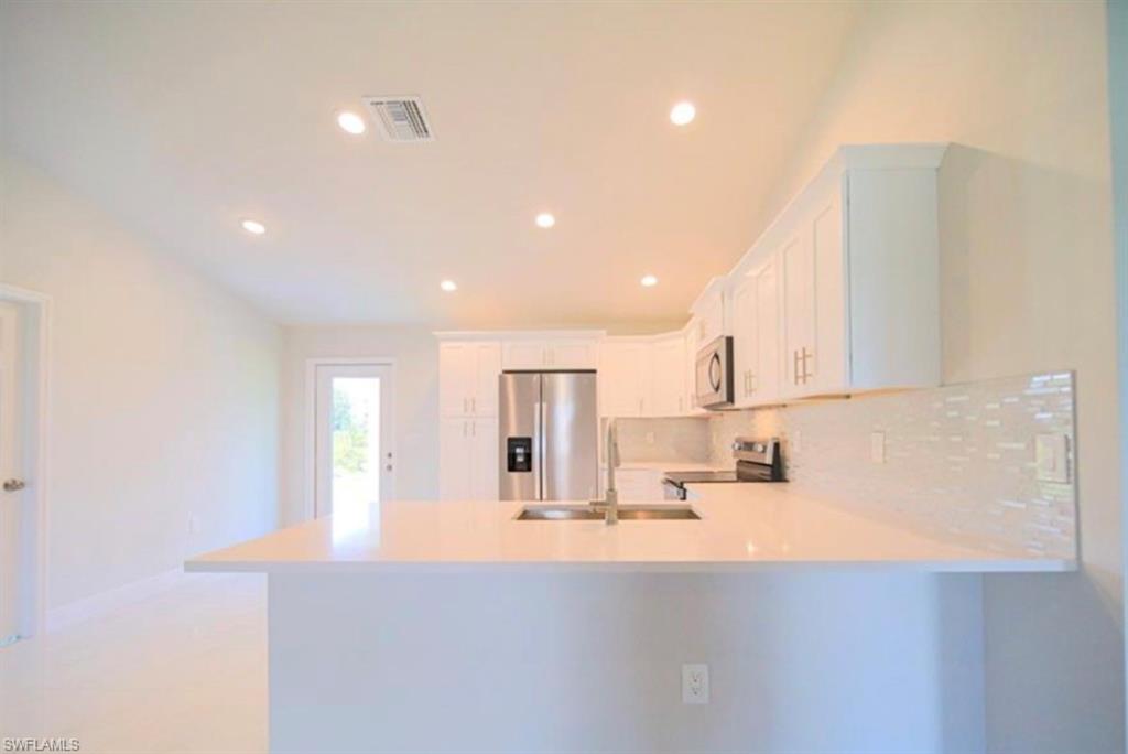 GREENBRIAR - Residential Lease