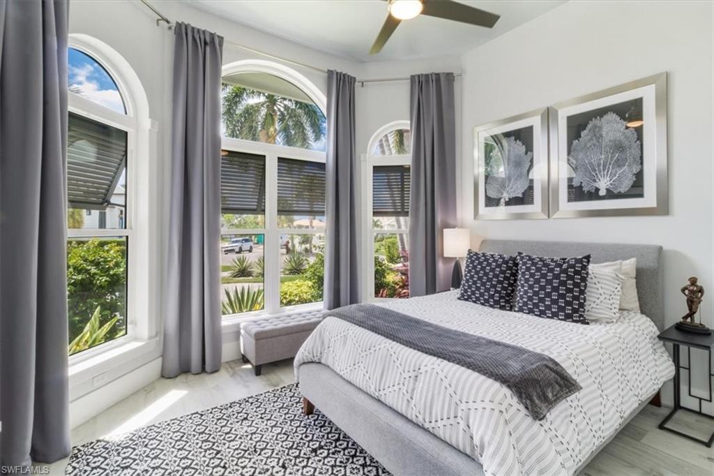 MARCO BEACH - Residential