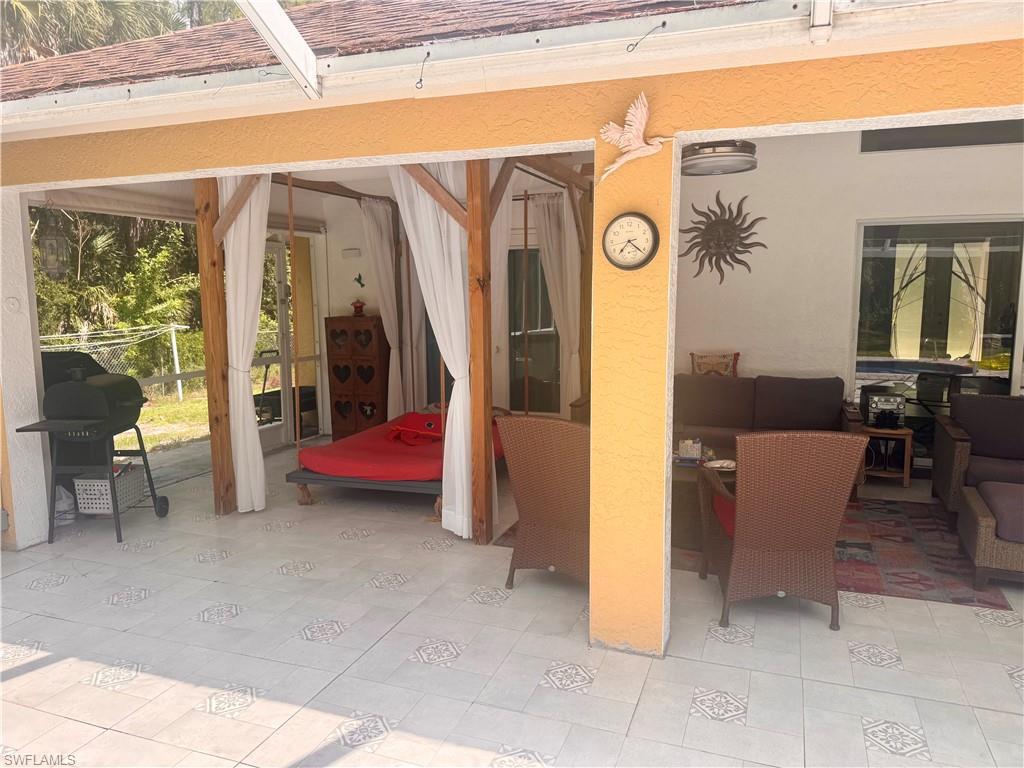 GOLDEN GATE ESTATES - Residential