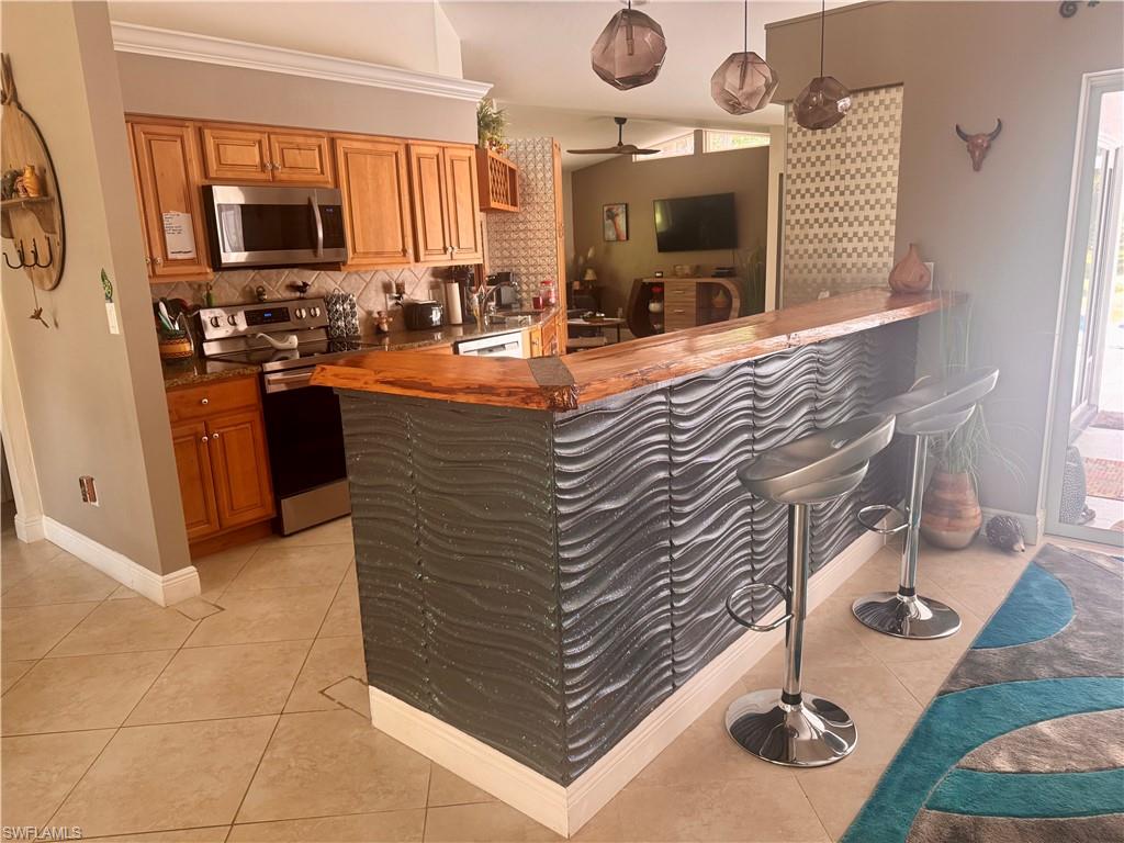 GOLDEN GATE ESTATES - Residential