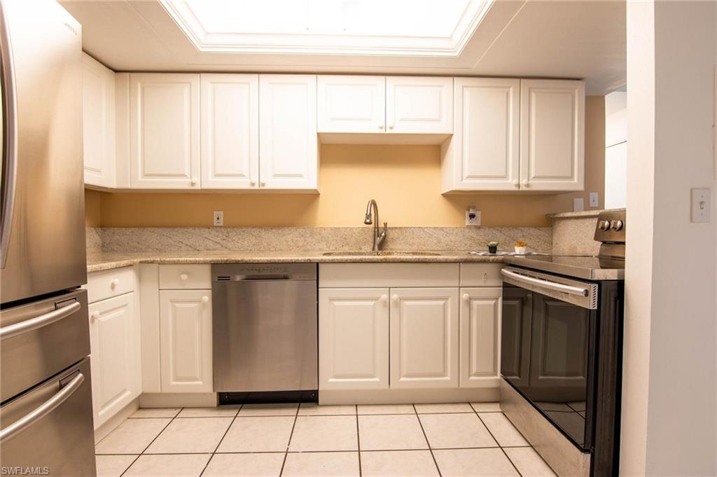 LA PALAPA CONDO - Residential
