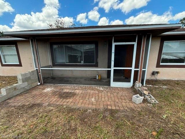 This is a distressed property,  Cash only buyers.  New roof installed in 2017.  Small shed/outbuilding but also very distressed.  4' chain link fence surrounds the property.

10th Street SW is a very nice street, mostly upscale homes, some new construction.