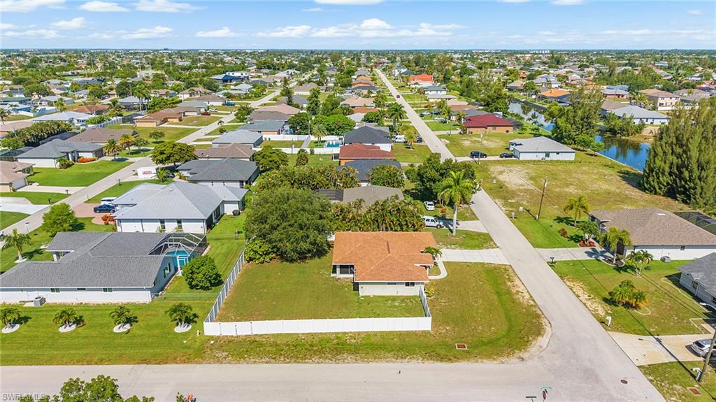 CAPE CORAL - Residential