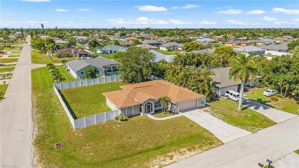 CAPE CORAL - Residential