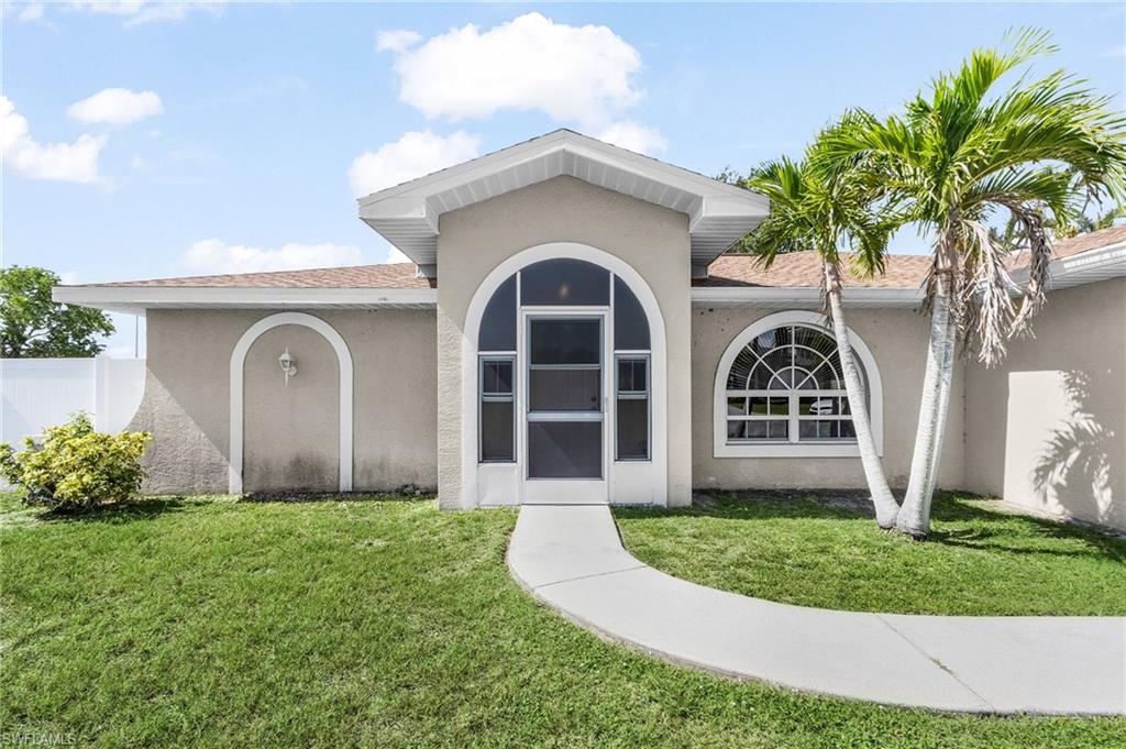 CAPE CORAL - Residential