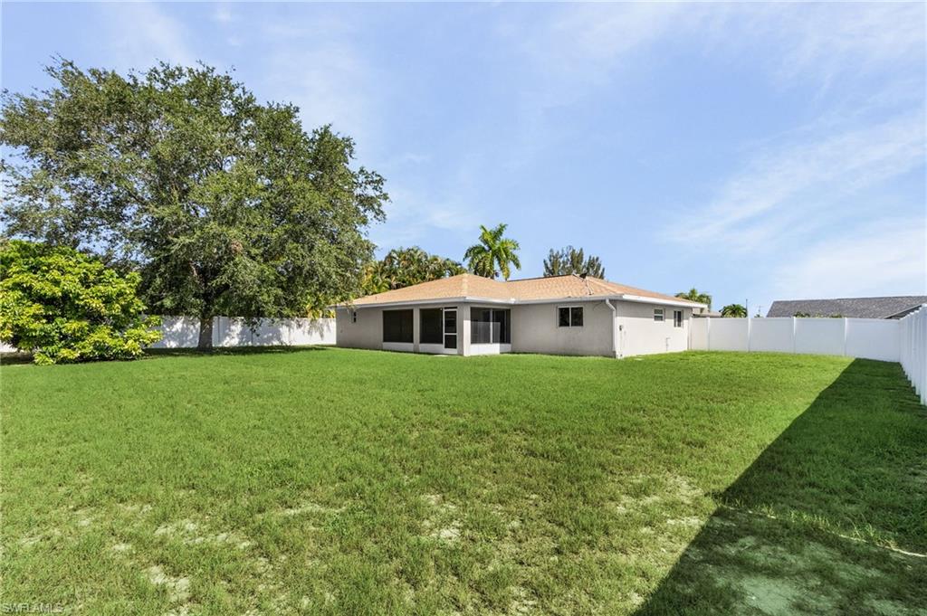 CAPE CORAL - Residential