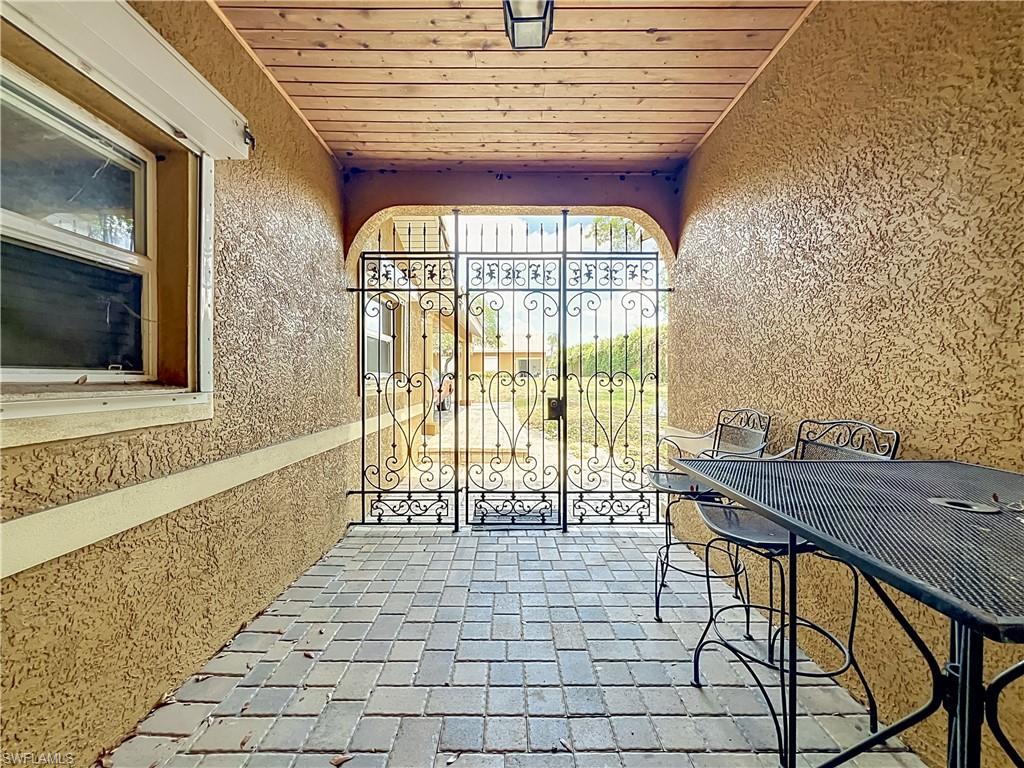 ACREAGE HEADER - Residential