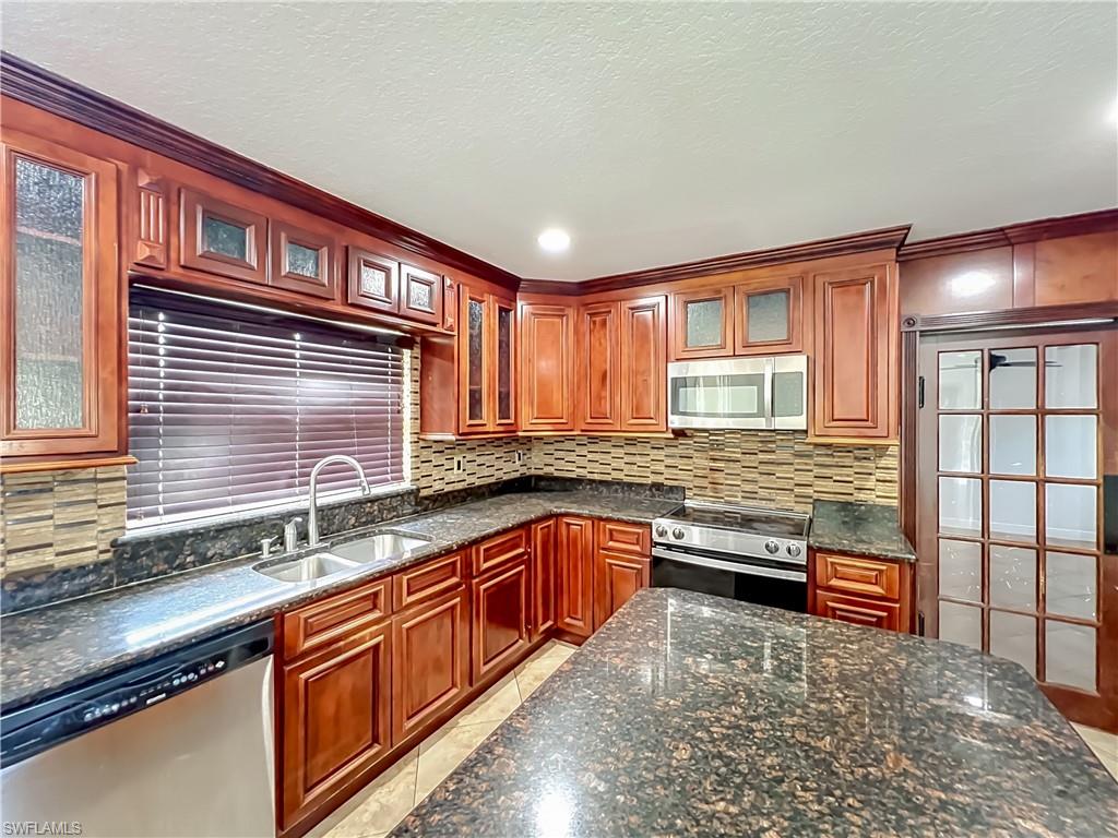 ACREAGE HEADER - Residential