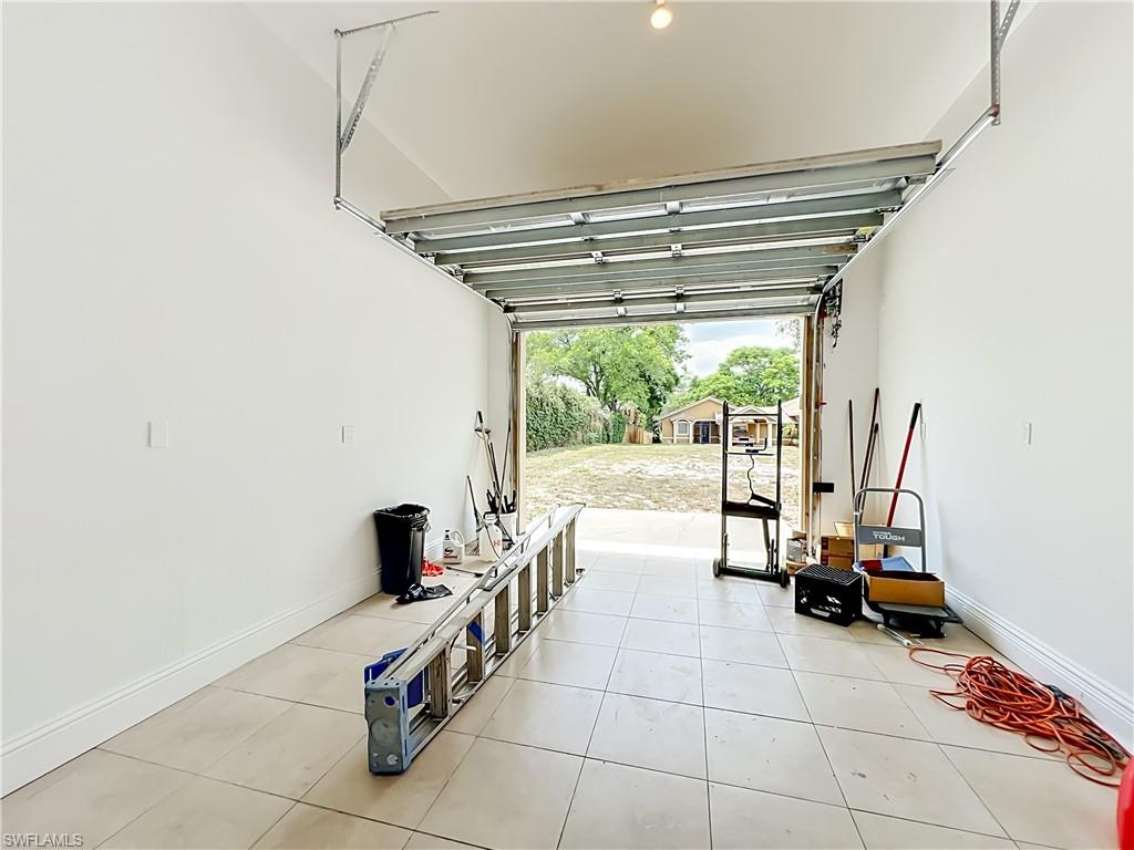 ACREAGE HEADER - Residential
