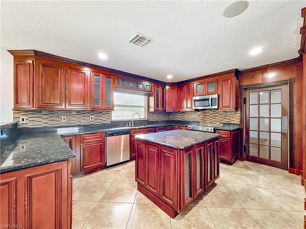 ACREAGE HEADER - Residential
