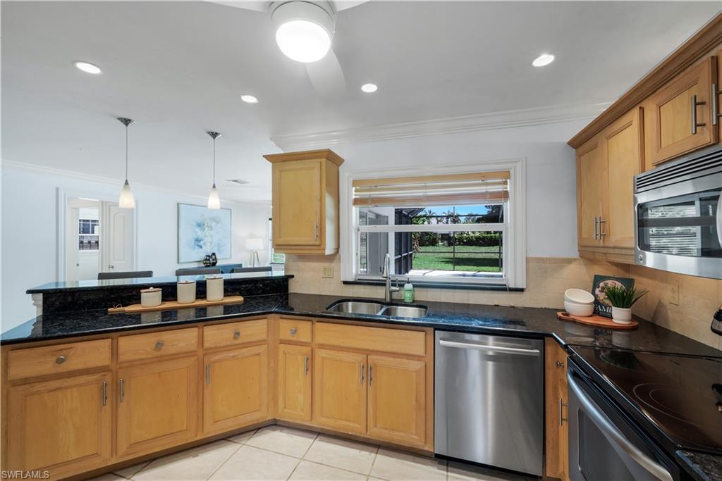 PALM RIVER ESTATES - Residential