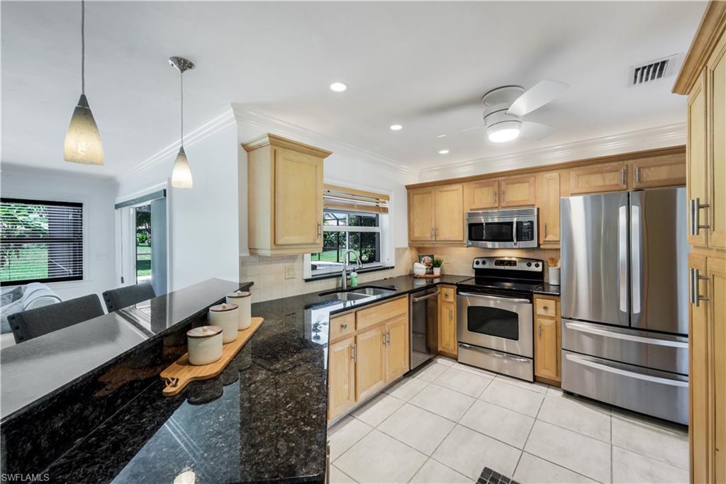 PALM RIVER ESTATES - Residential