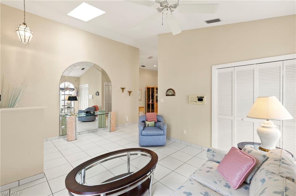 NAPLES PARK - Residential