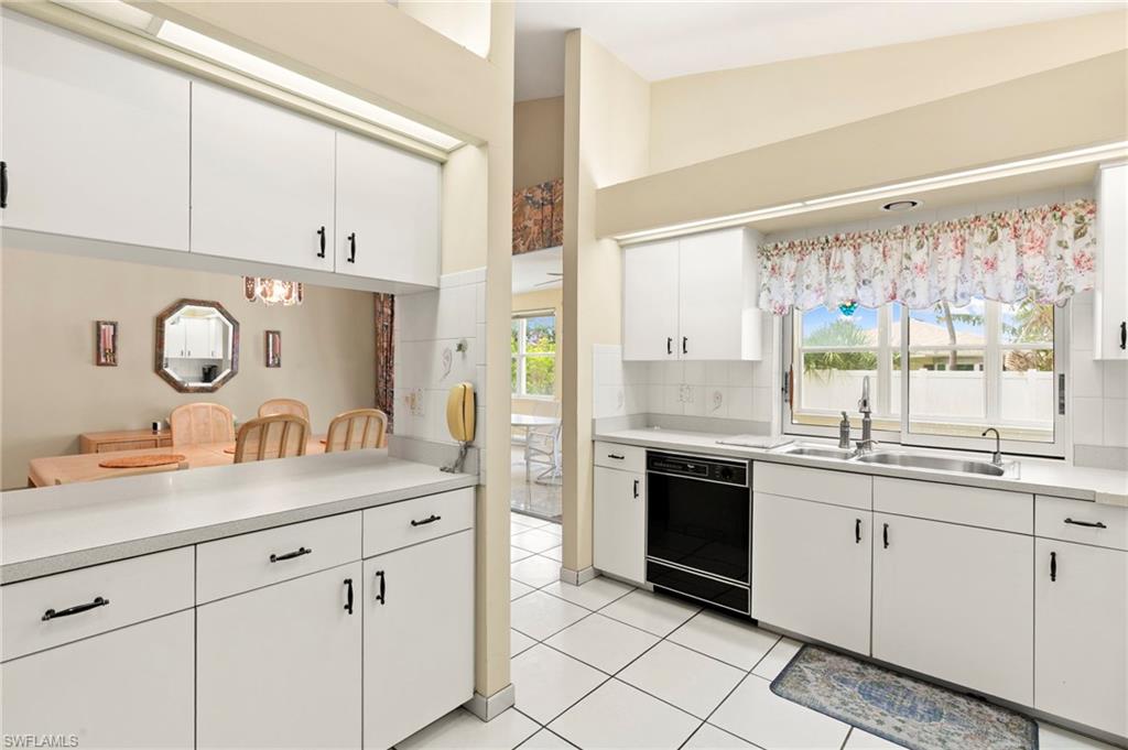NAPLES PARK - Residential