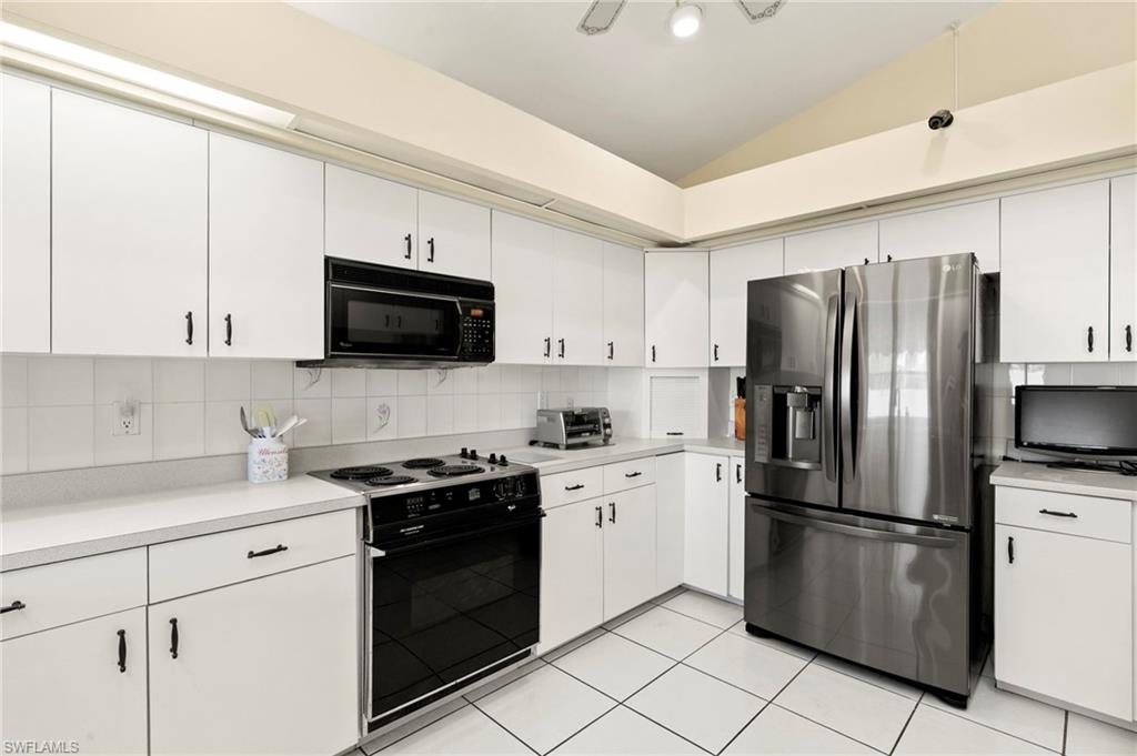 NAPLES PARK - Residential