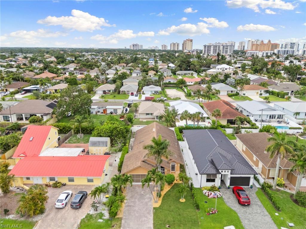 NAPLES PARK - Residential