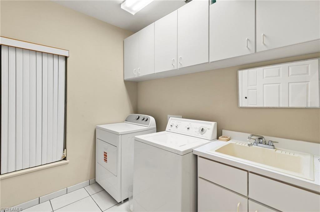 NAPLES PARK - Residential