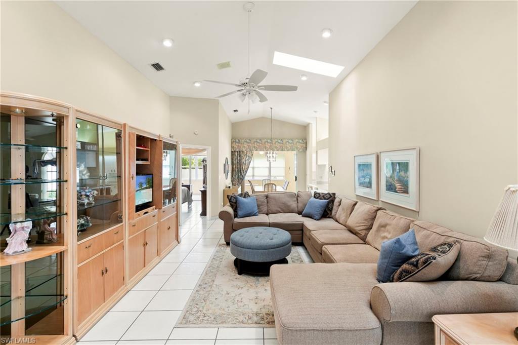 NAPLES PARK - Residential