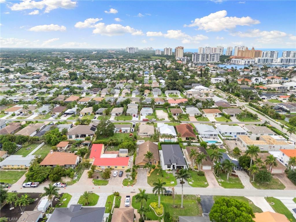 NAPLES PARK - Residential