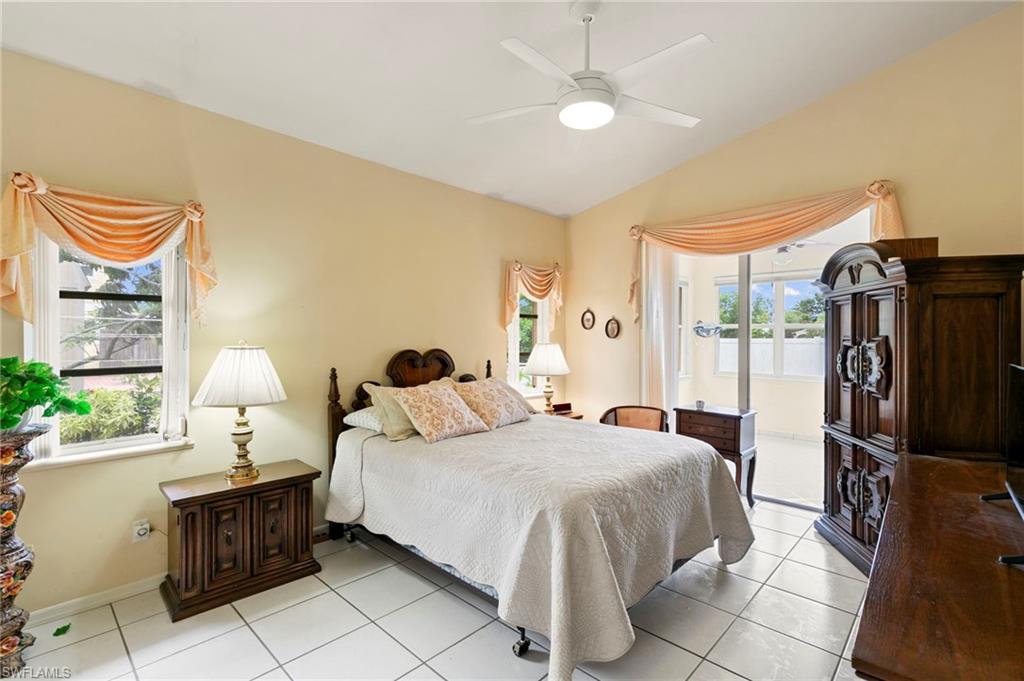 NAPLES PARK - Residential