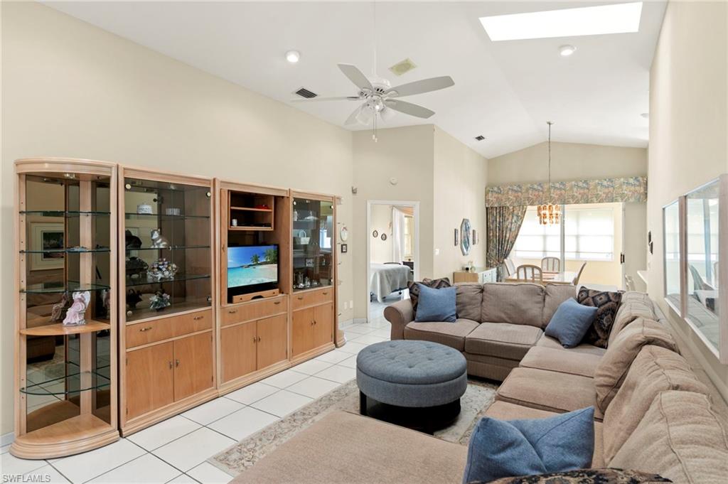 NAPLES PARK - Residential