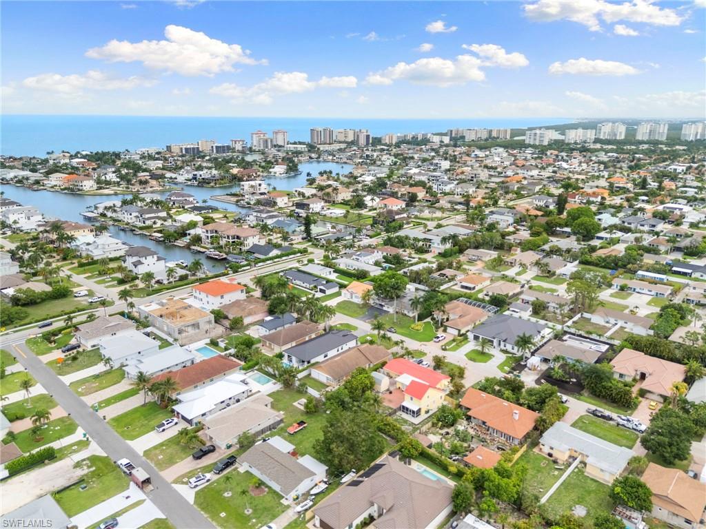 NAPLES PARK - Residential